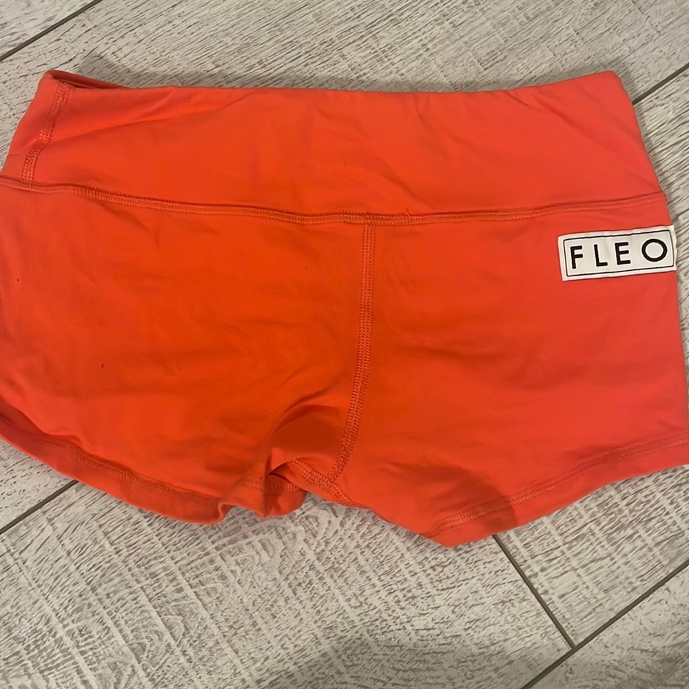 FLEO orange shorts